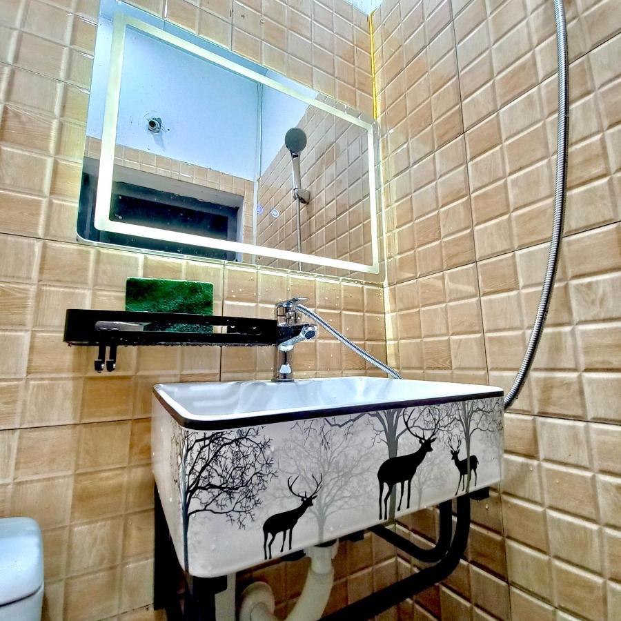 Amelie Homestay Ханой Екстериор снимка